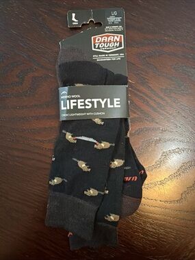 Lifestyle Merino Wool Crew Socks - Black with working beavers Pattern